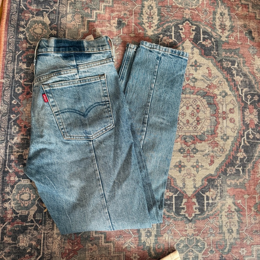 Levi’s Altered 501 Skinny Distressed Button Fly Jeans W26 L28